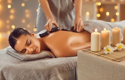 Types of Spa- Hot-stones massage